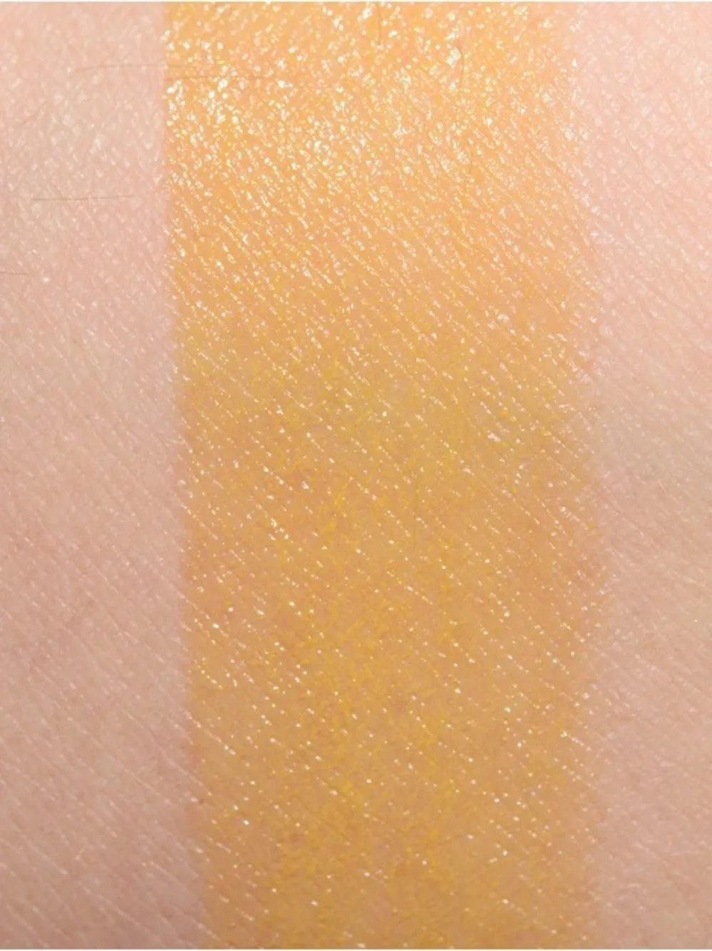 MAC Cosmetics - AC5 Gold XXI Lustre Lipstick - Metallic Gold
